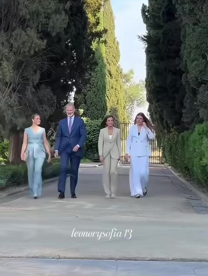 @Yasamin ✮⋆˙