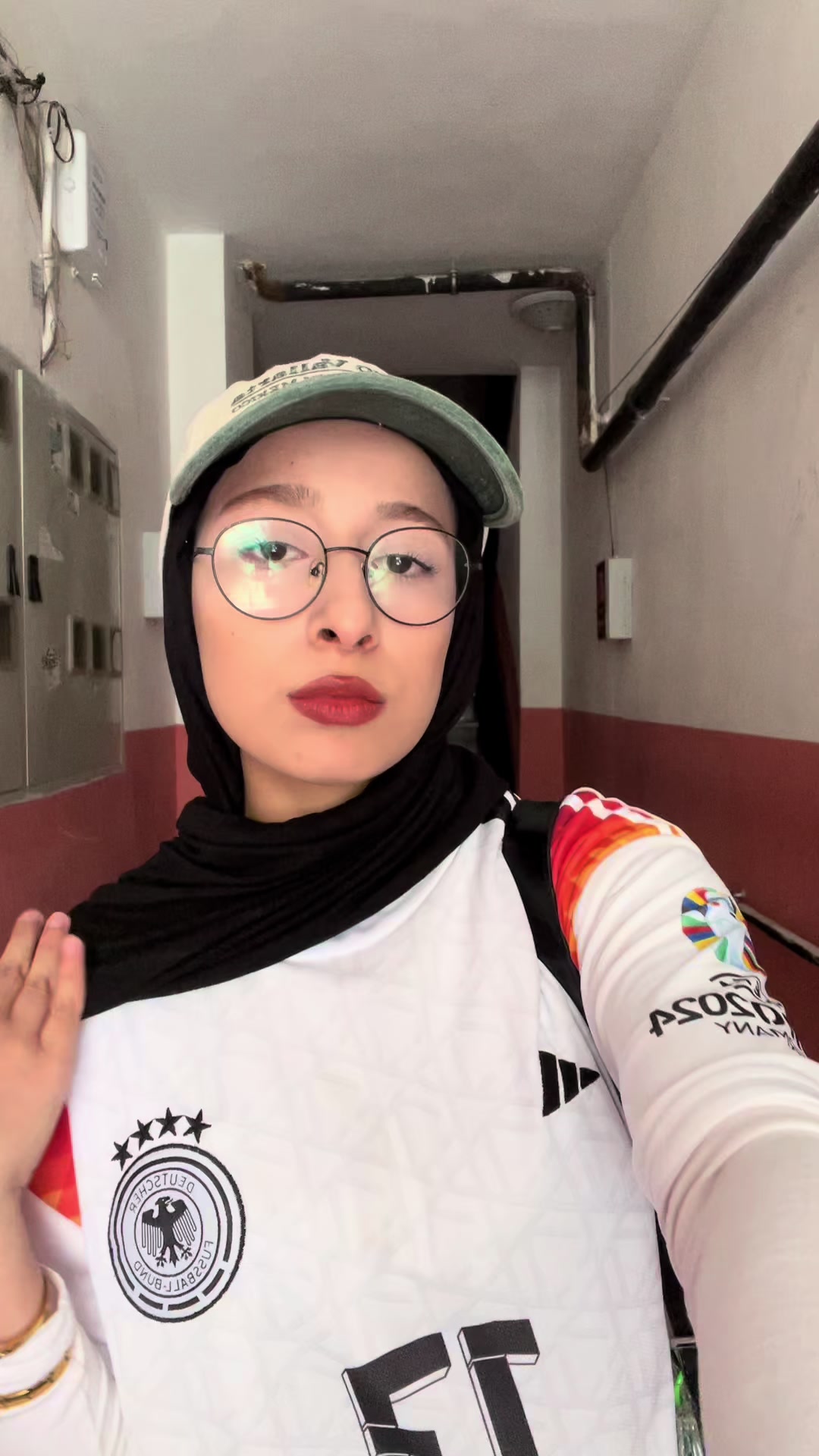 @r&uuml;meysa pala 🦦