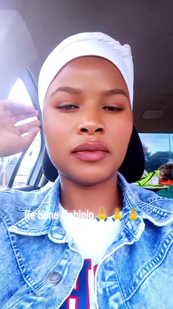 @Mokaba