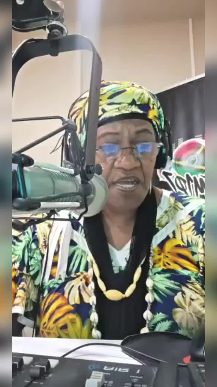 @Kizzy Kalsakau