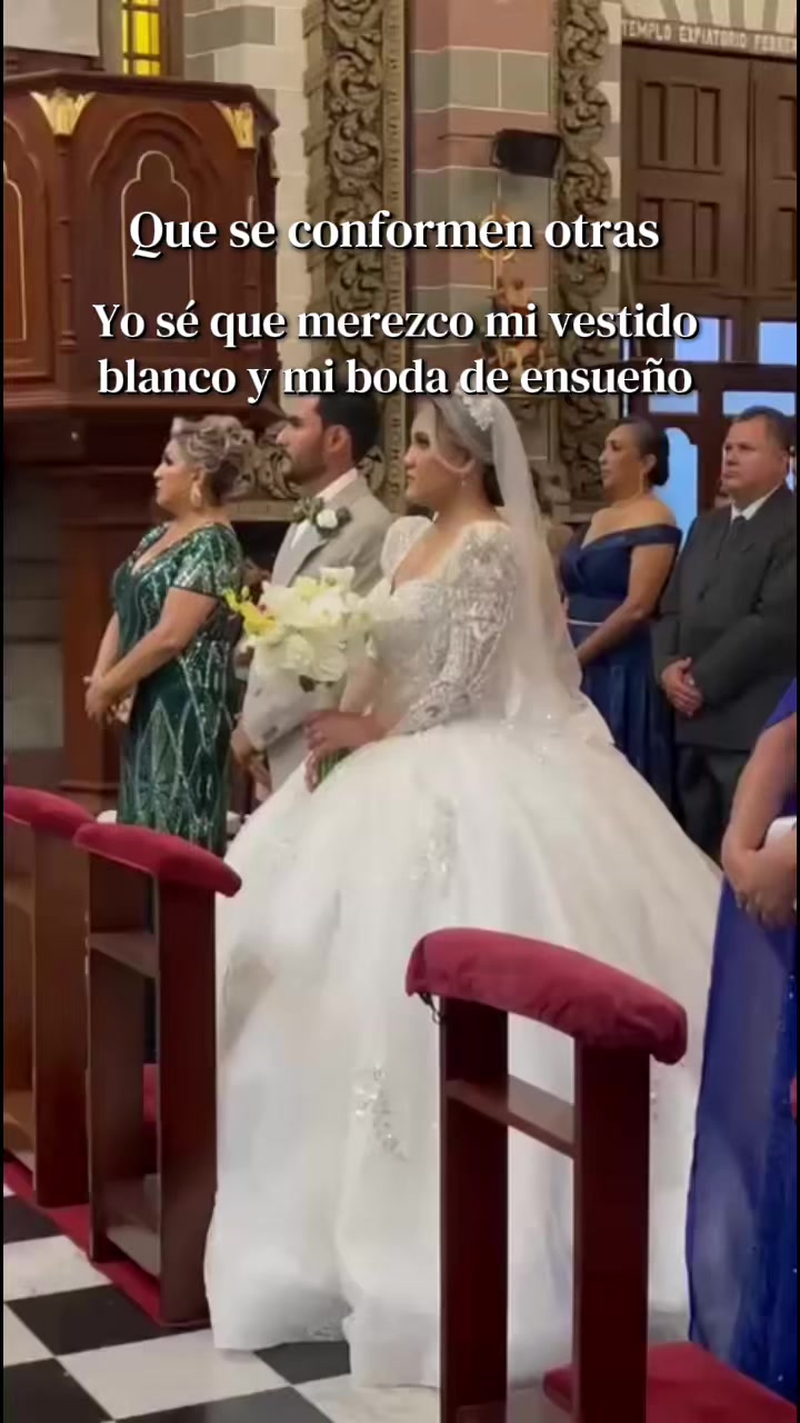 @Mi Vestido Blanco