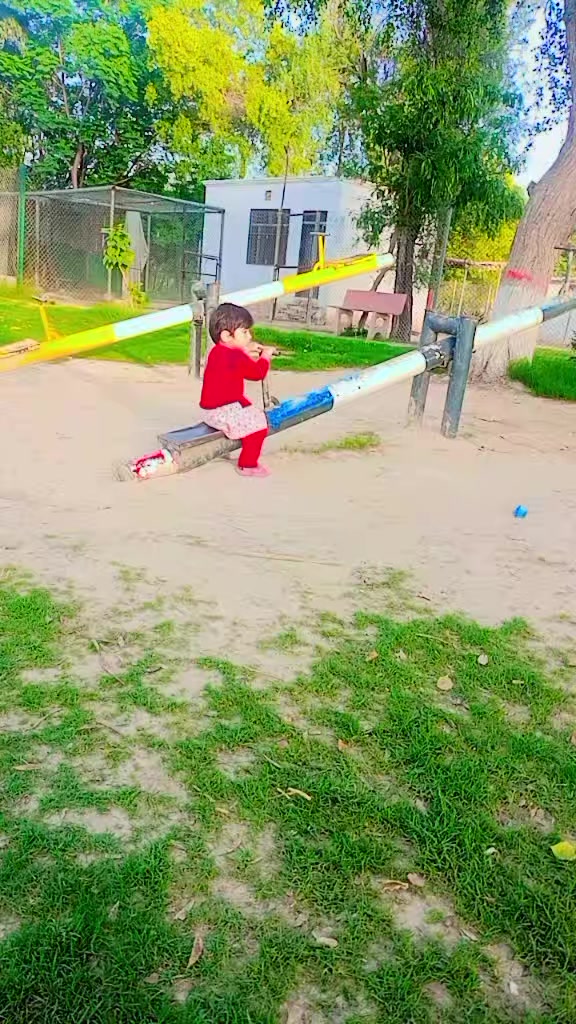 @Z&aacute;H&igrave;D Kh&acirc;&Ntilde;