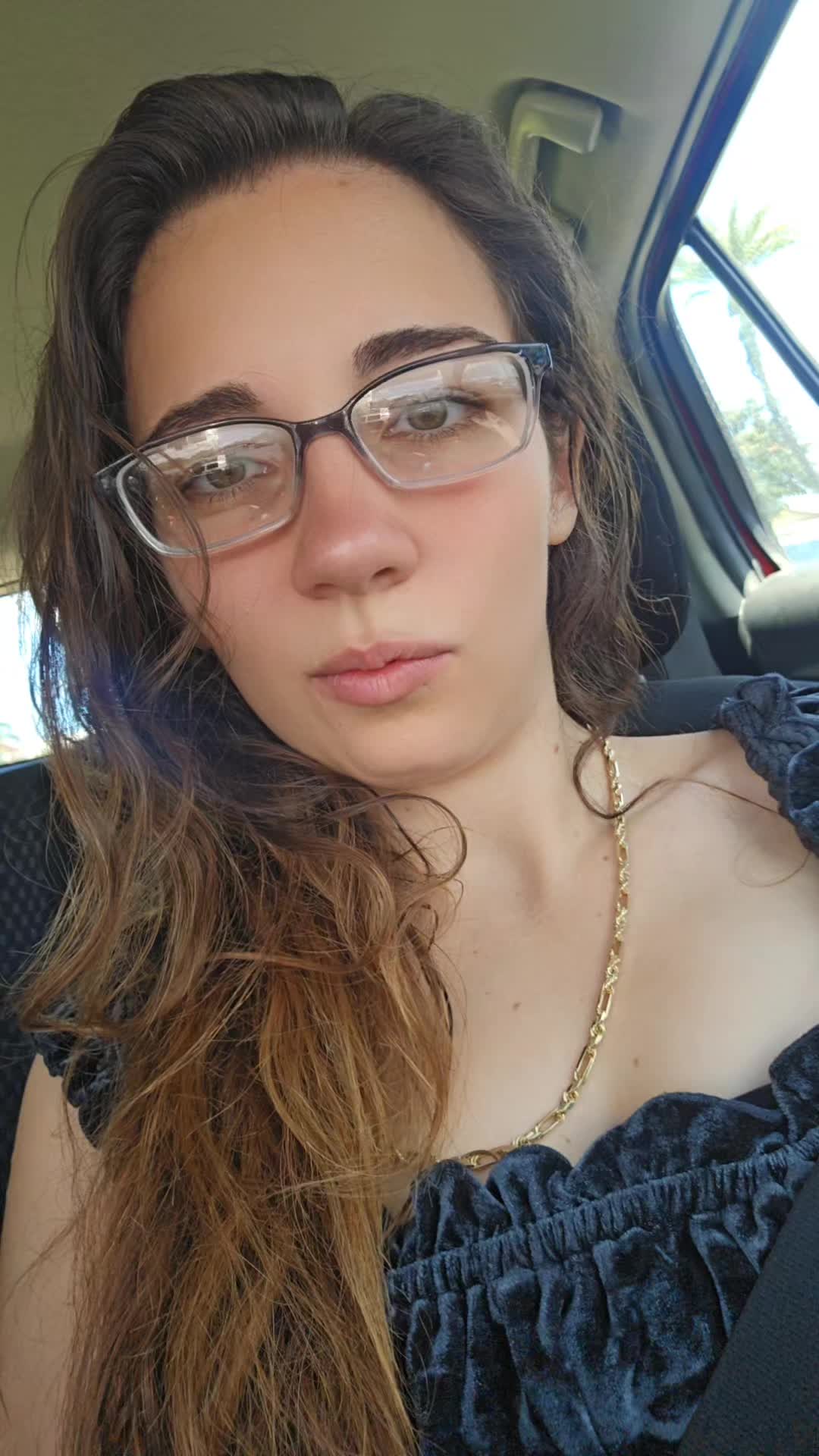 @Dominique
