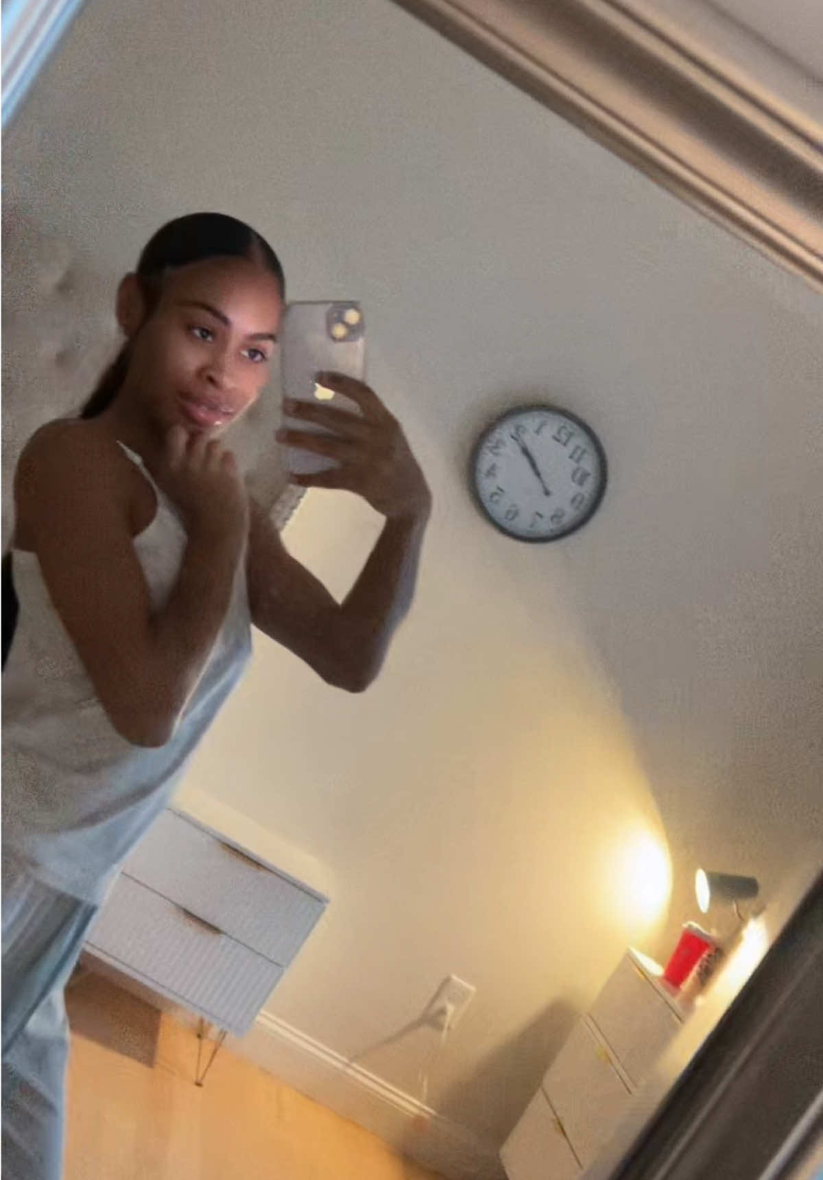 @dessymakiah ♡