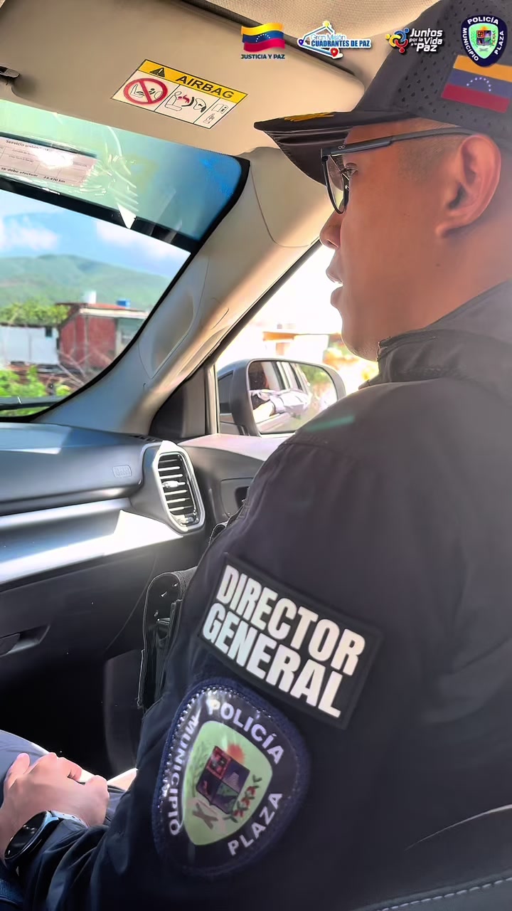 @Polic&iacute;a Municipio Plaza