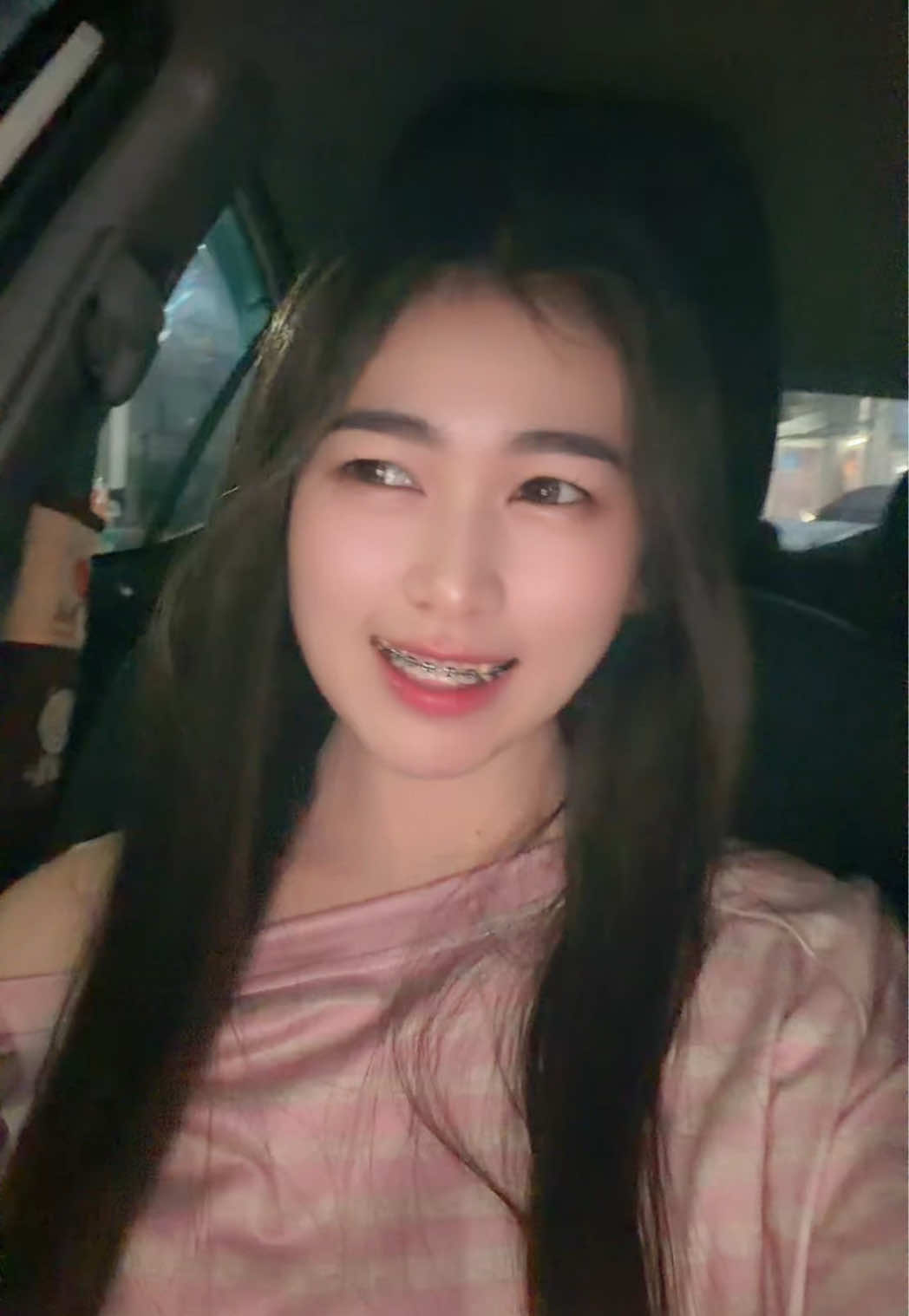 @พลอยใส 🦋