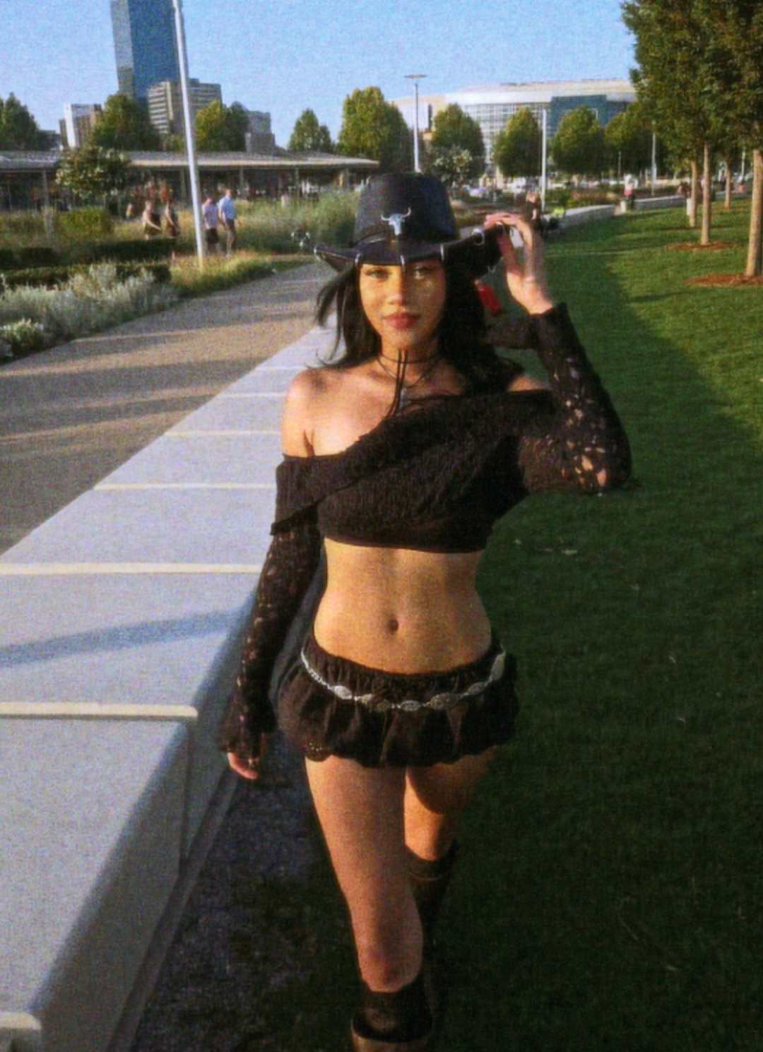 @viewtyra