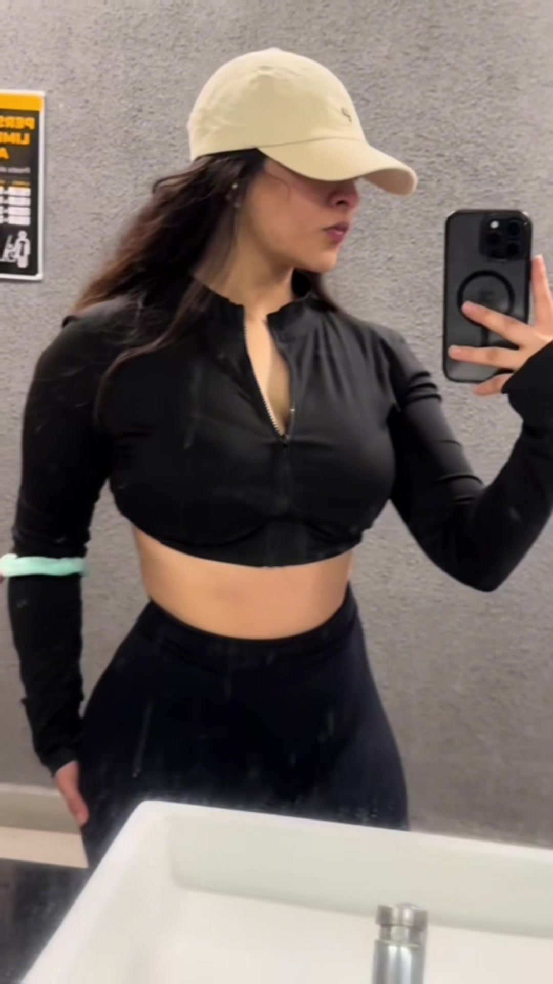 @Paola c