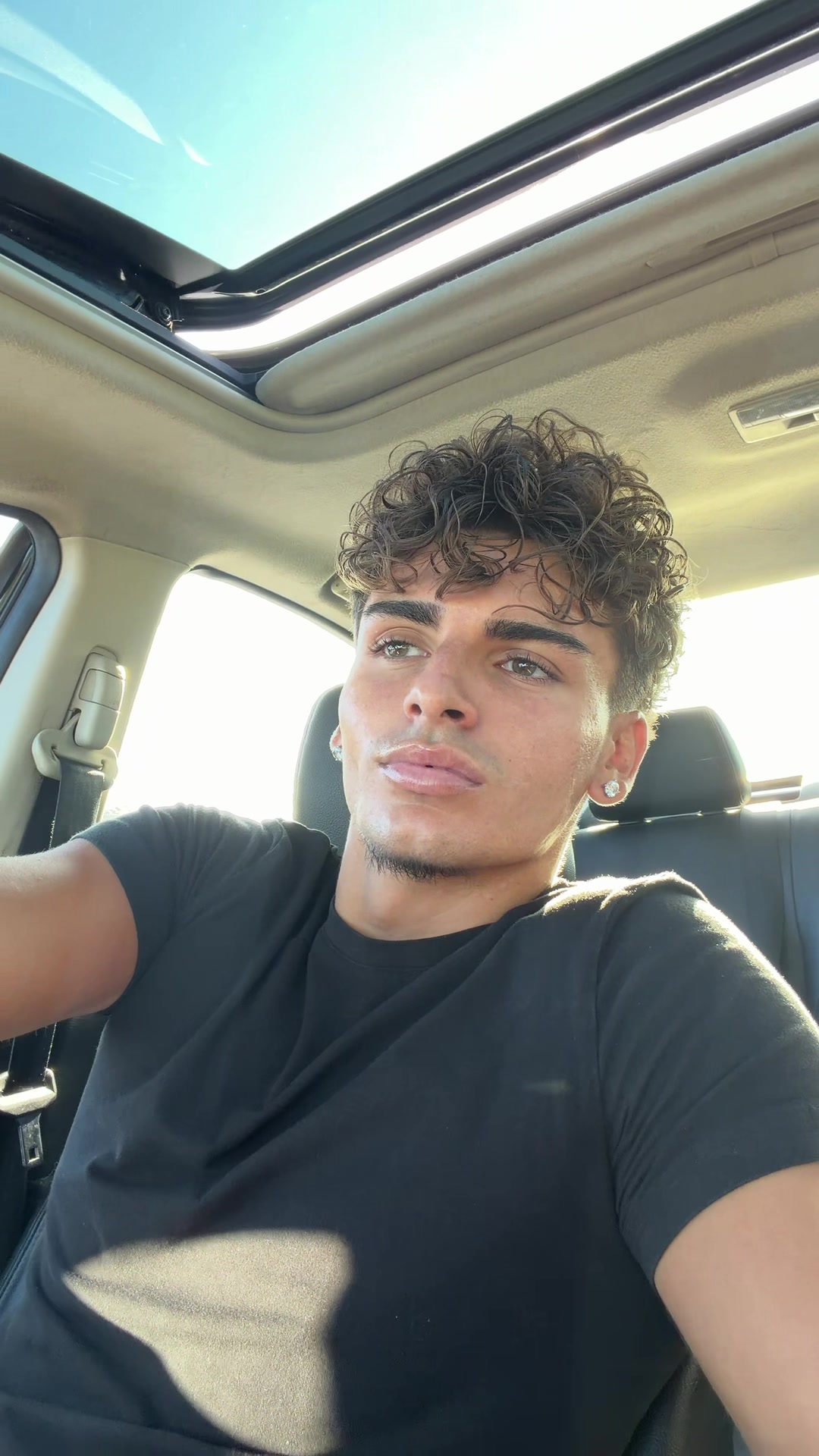 @chris.nikoo