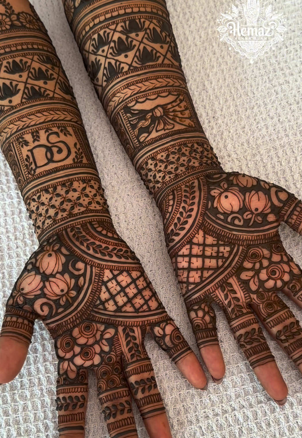 @_hemazhennaglam_