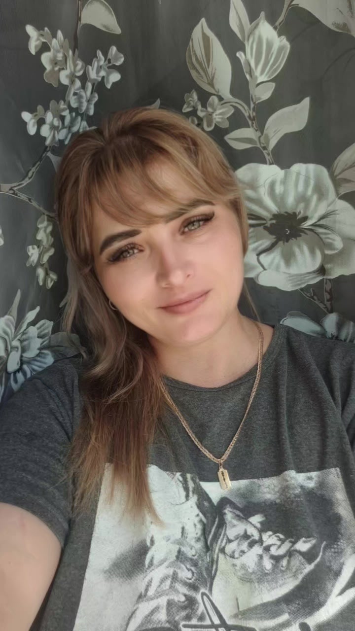 @Девчуля