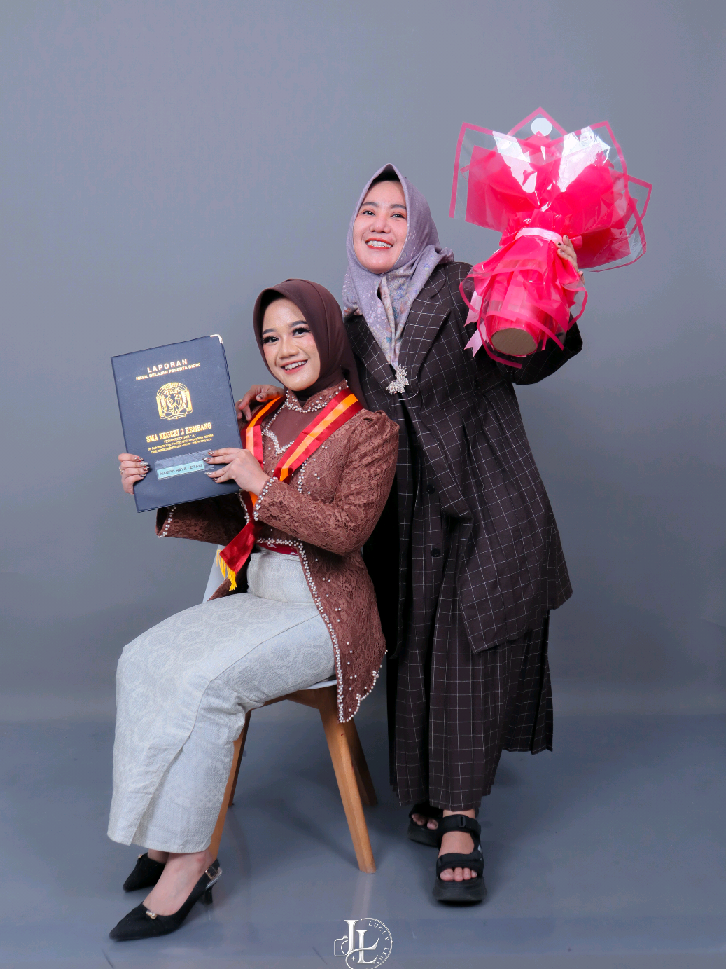@Lucky Lens Studio Foto Rembang
