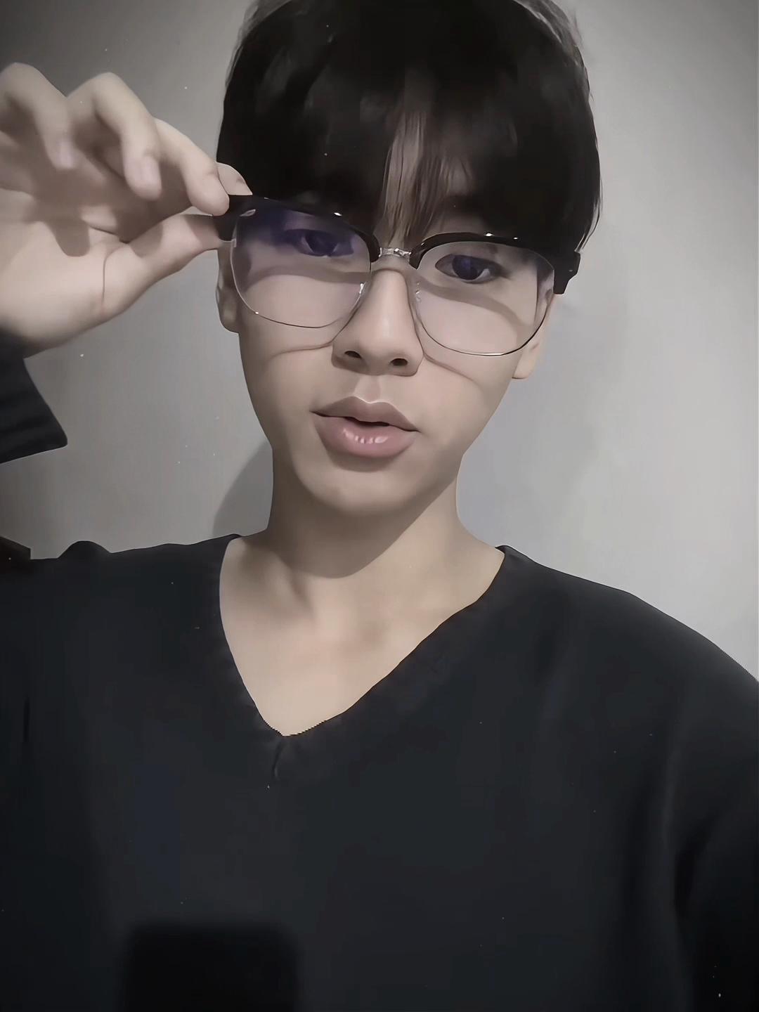 @𝐪𝐢𝐧𝐢𝐧