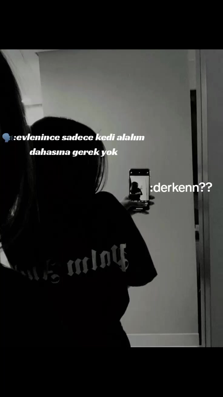 @𝑭🎈