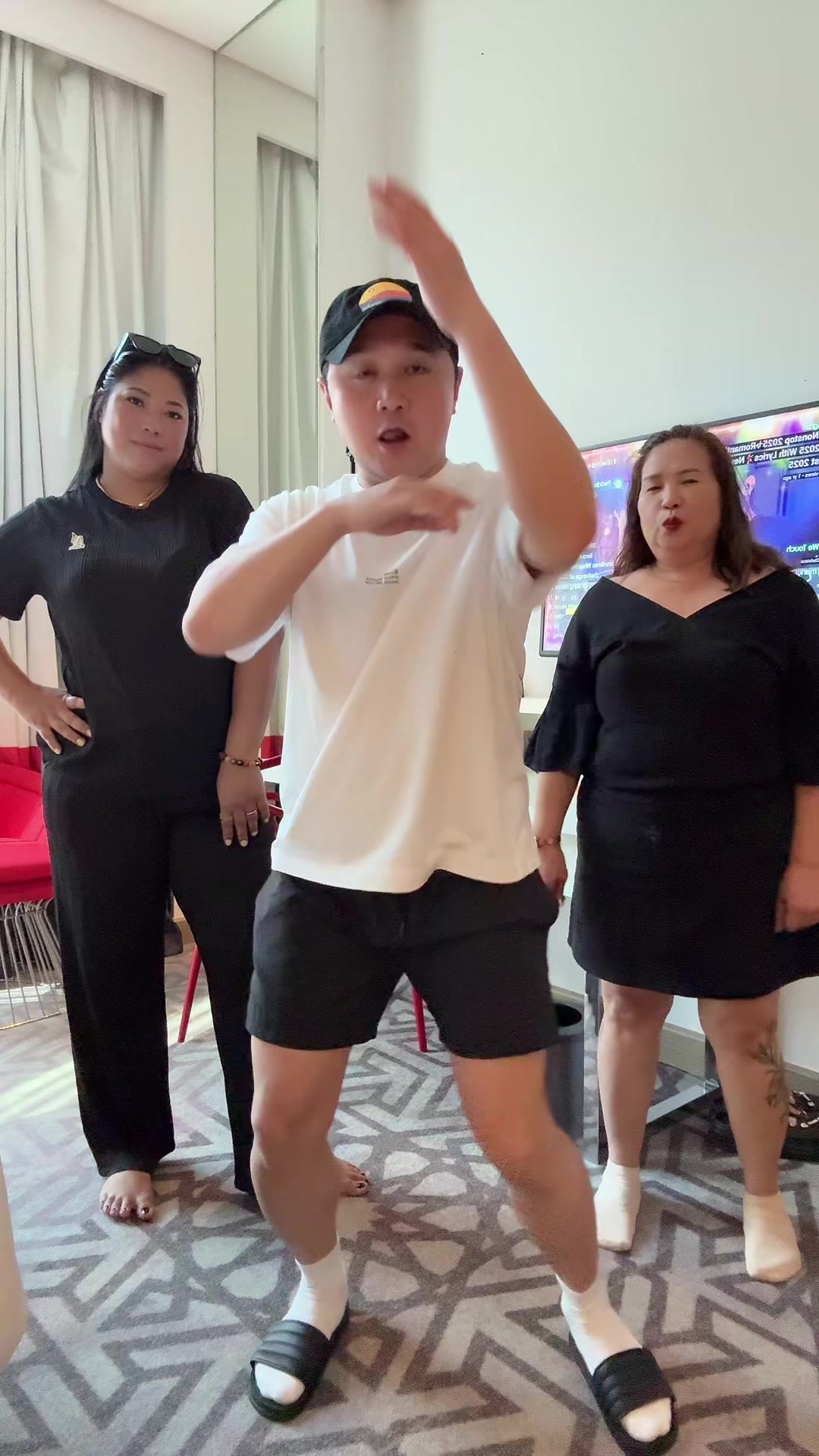 @Em Serrano Vlog🇦🇪🇵🇭