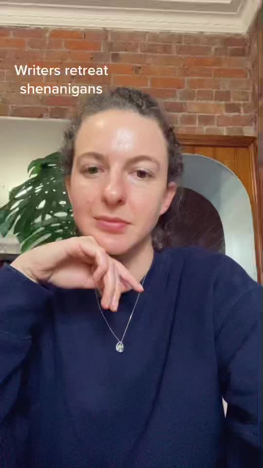 @hannahroysterauthor