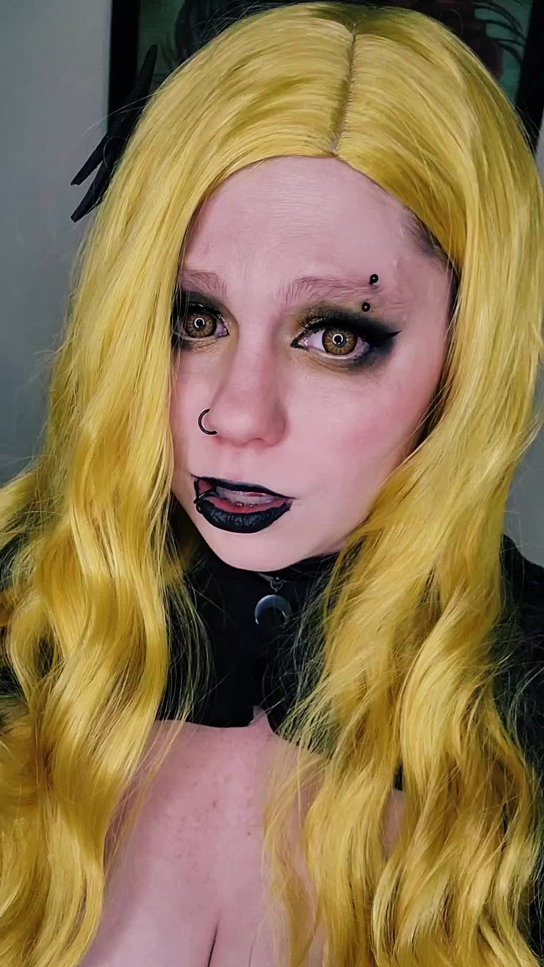 @undeadanie