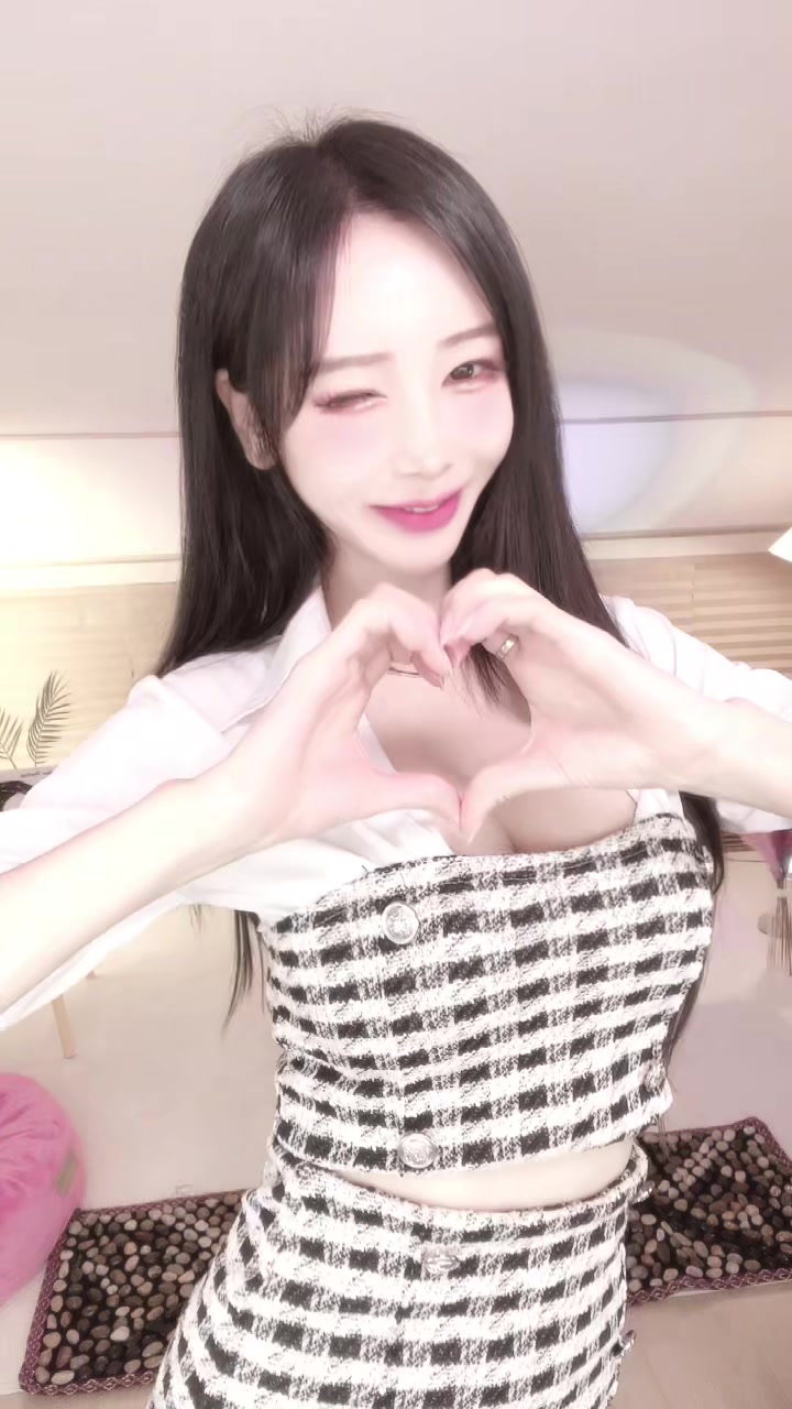 @DJvivi