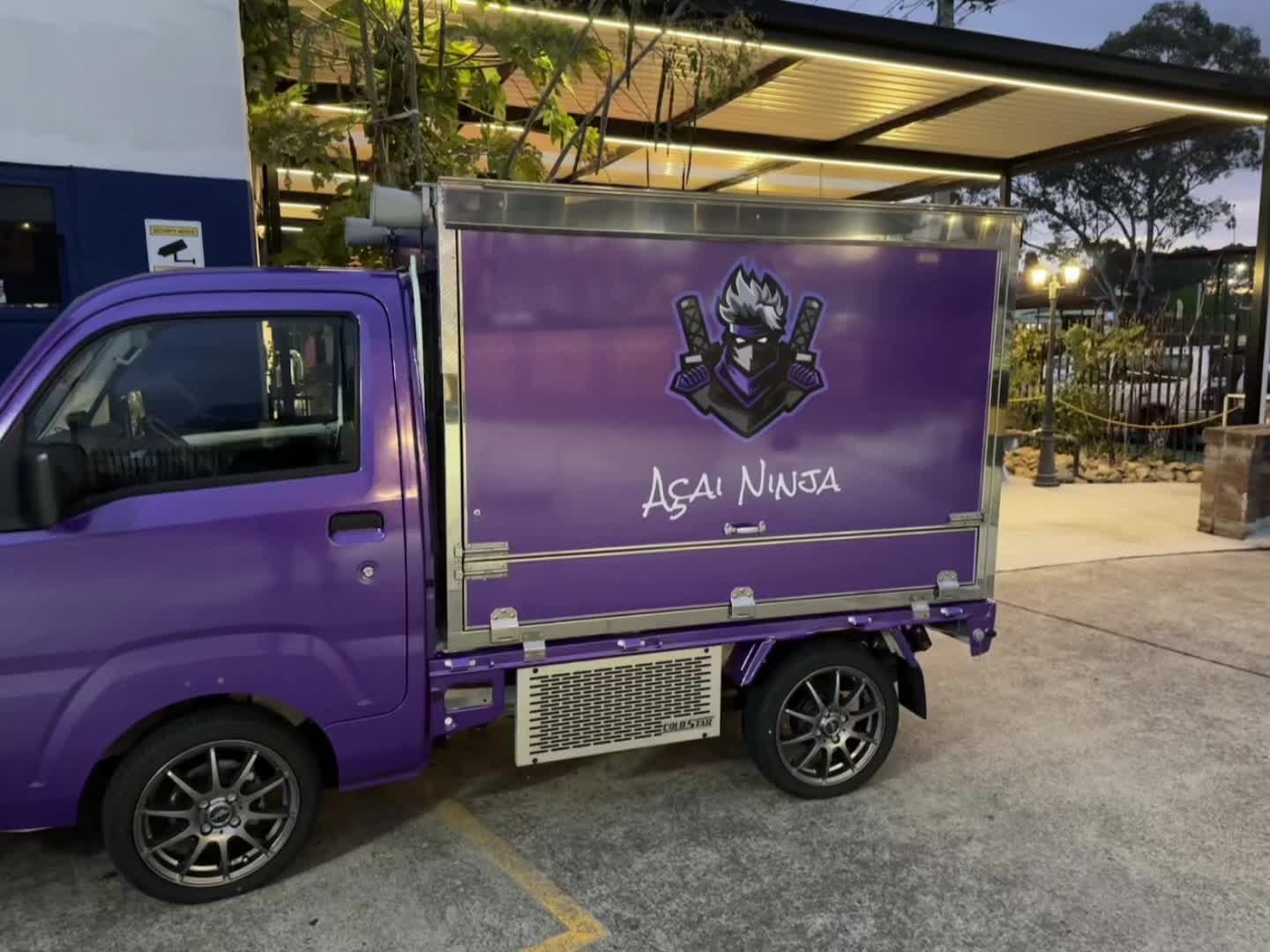@BurgerQue