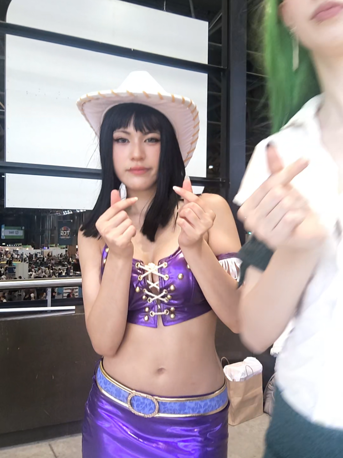 @Lena