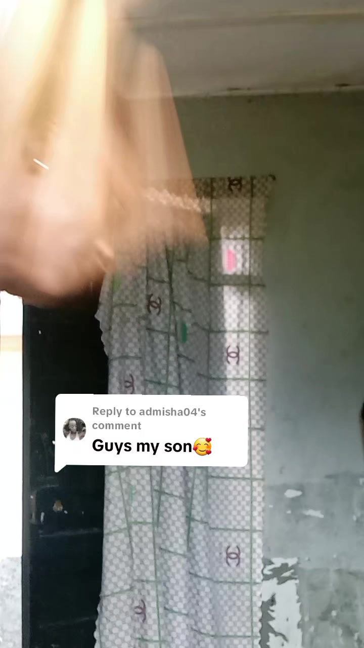 @🇸🇱MUMMY'S BOY 001🇸🇱