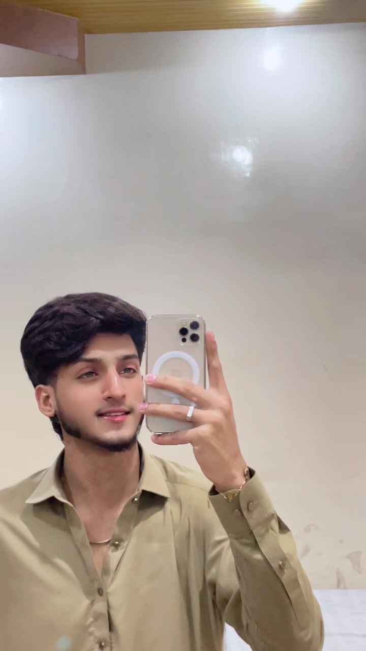 @🐊