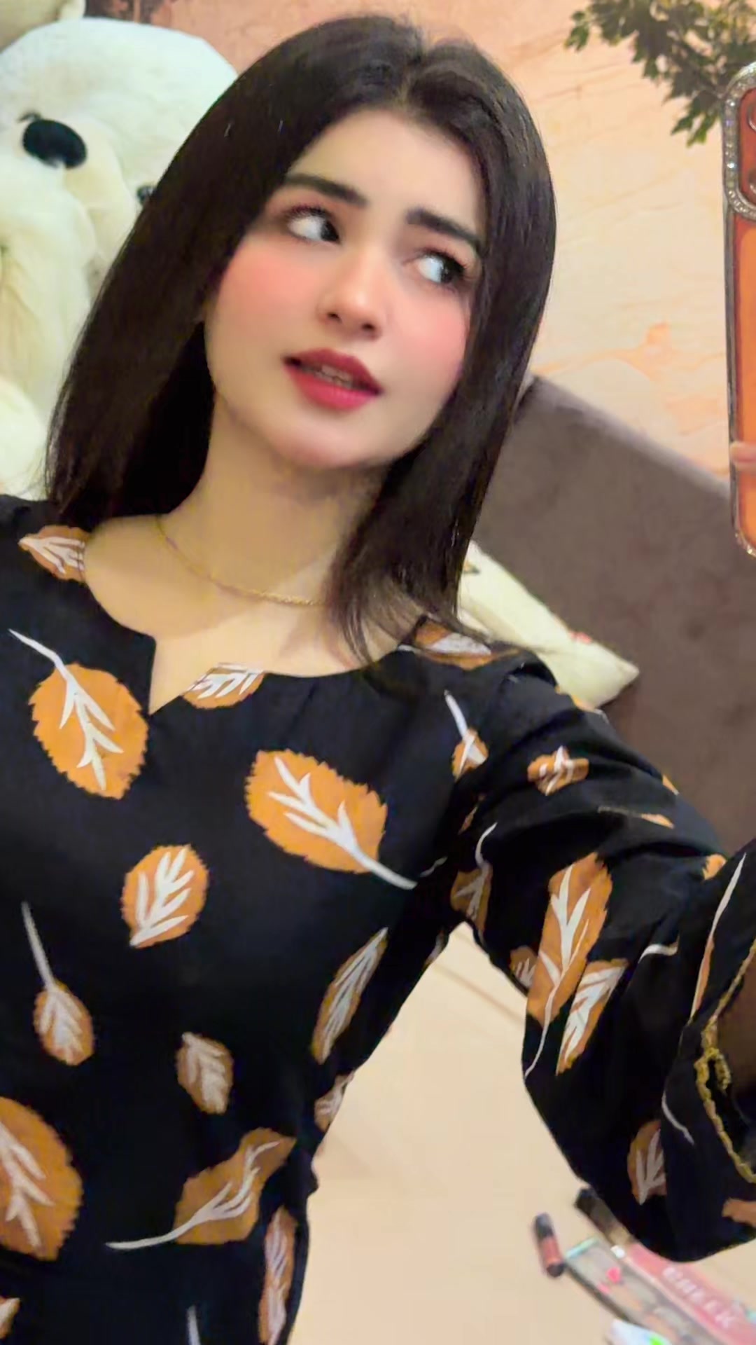 @Izzah khan🔥