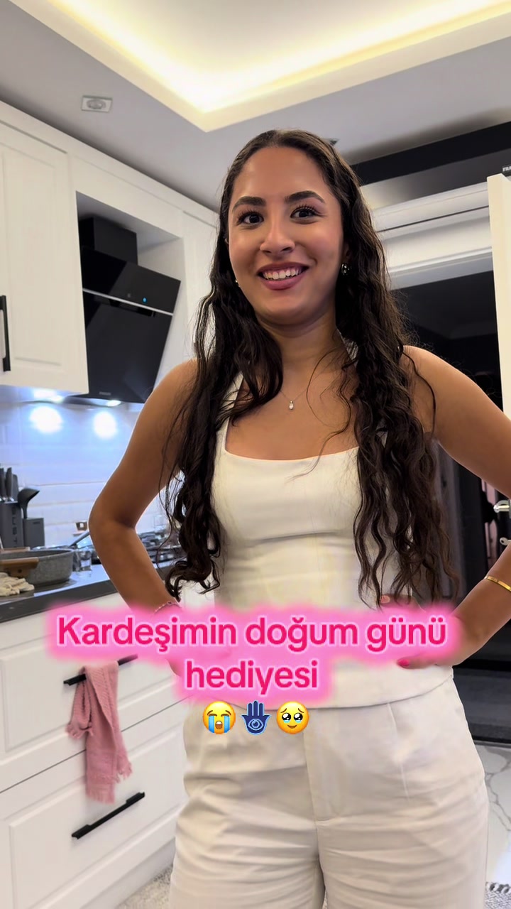 @asya🪩🪄🃏