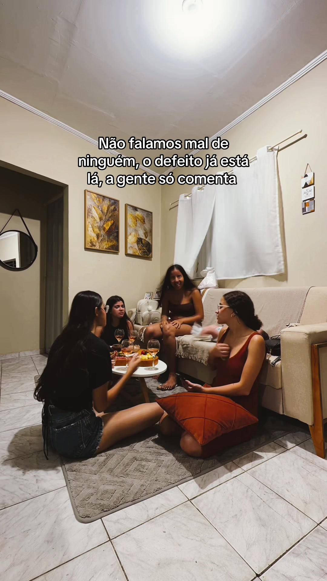 @natália
