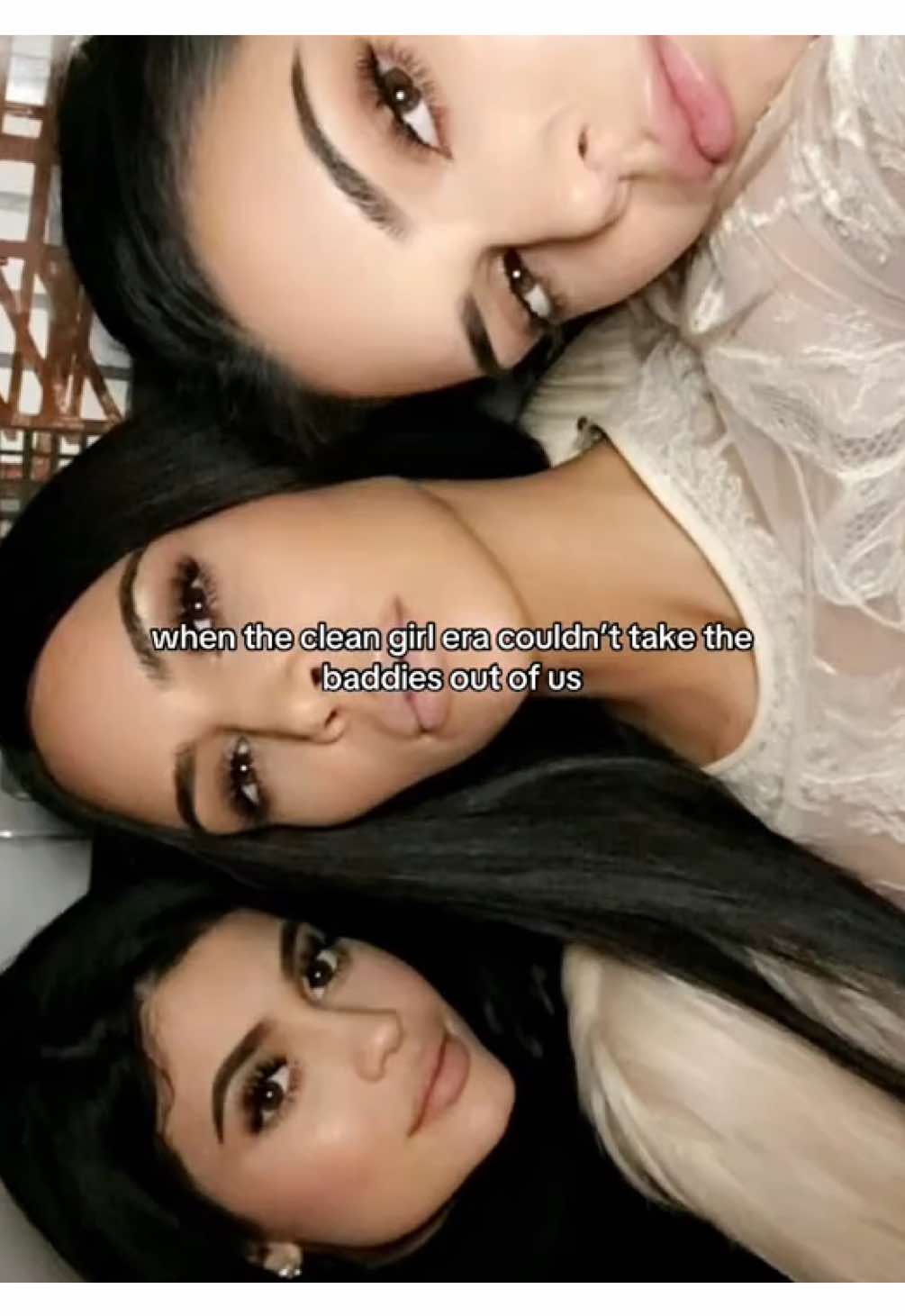 @𐚁