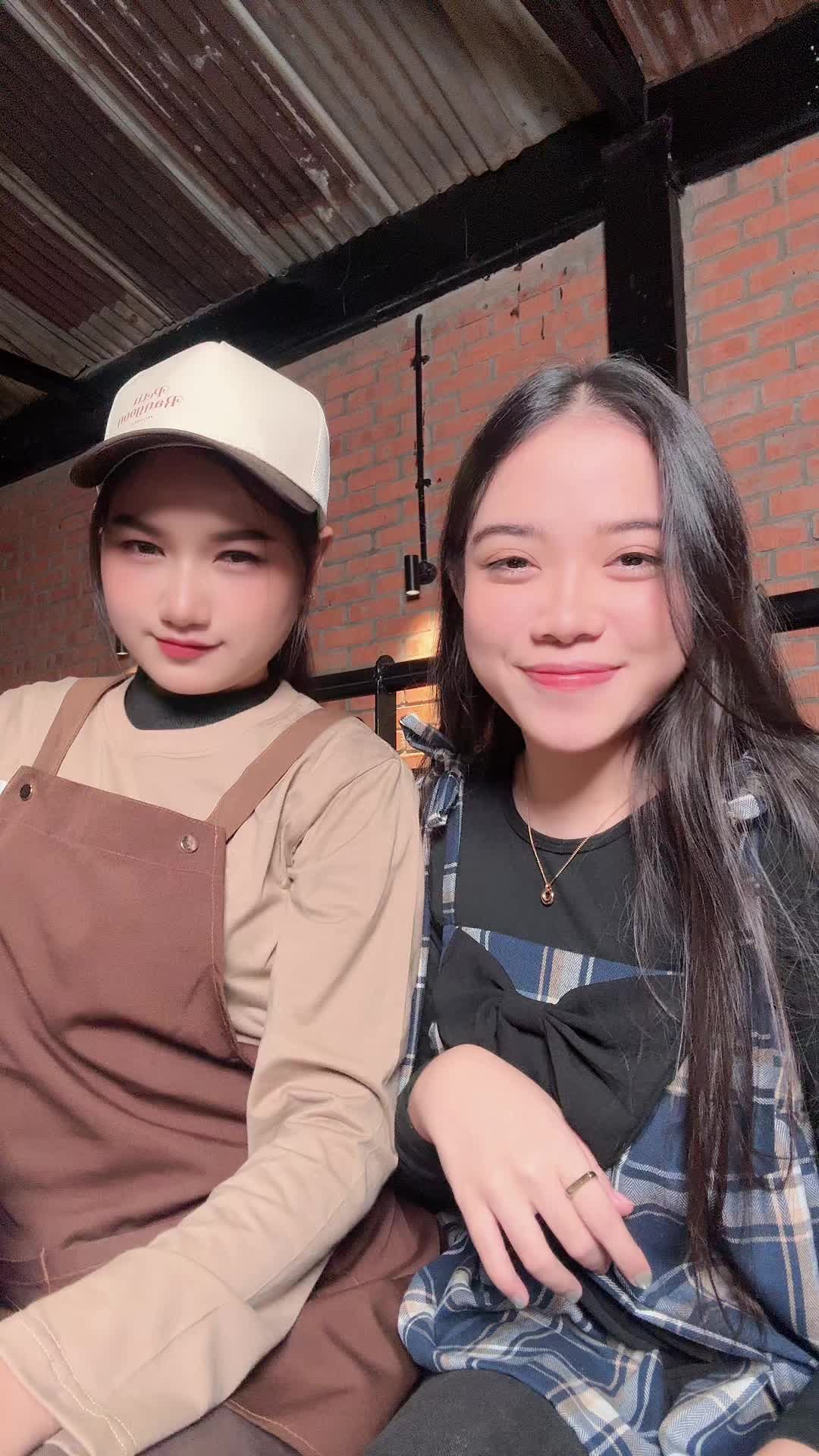 @MayMyatZin(Honey)