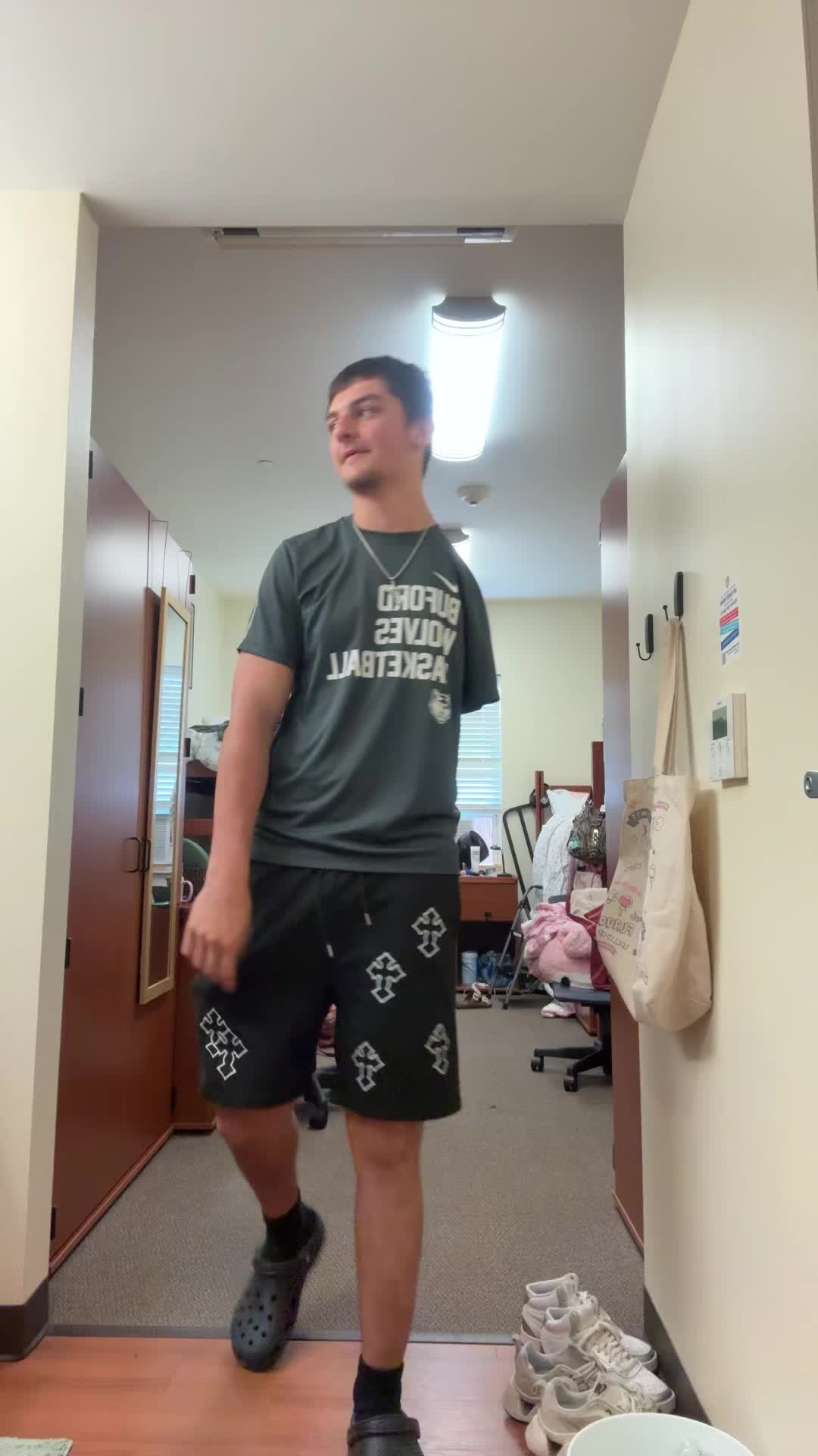 @onearmbeast