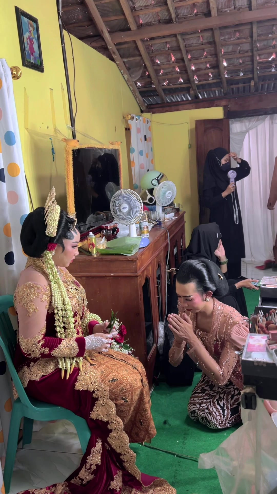 @Mbak Sari || Cucuk Lampah