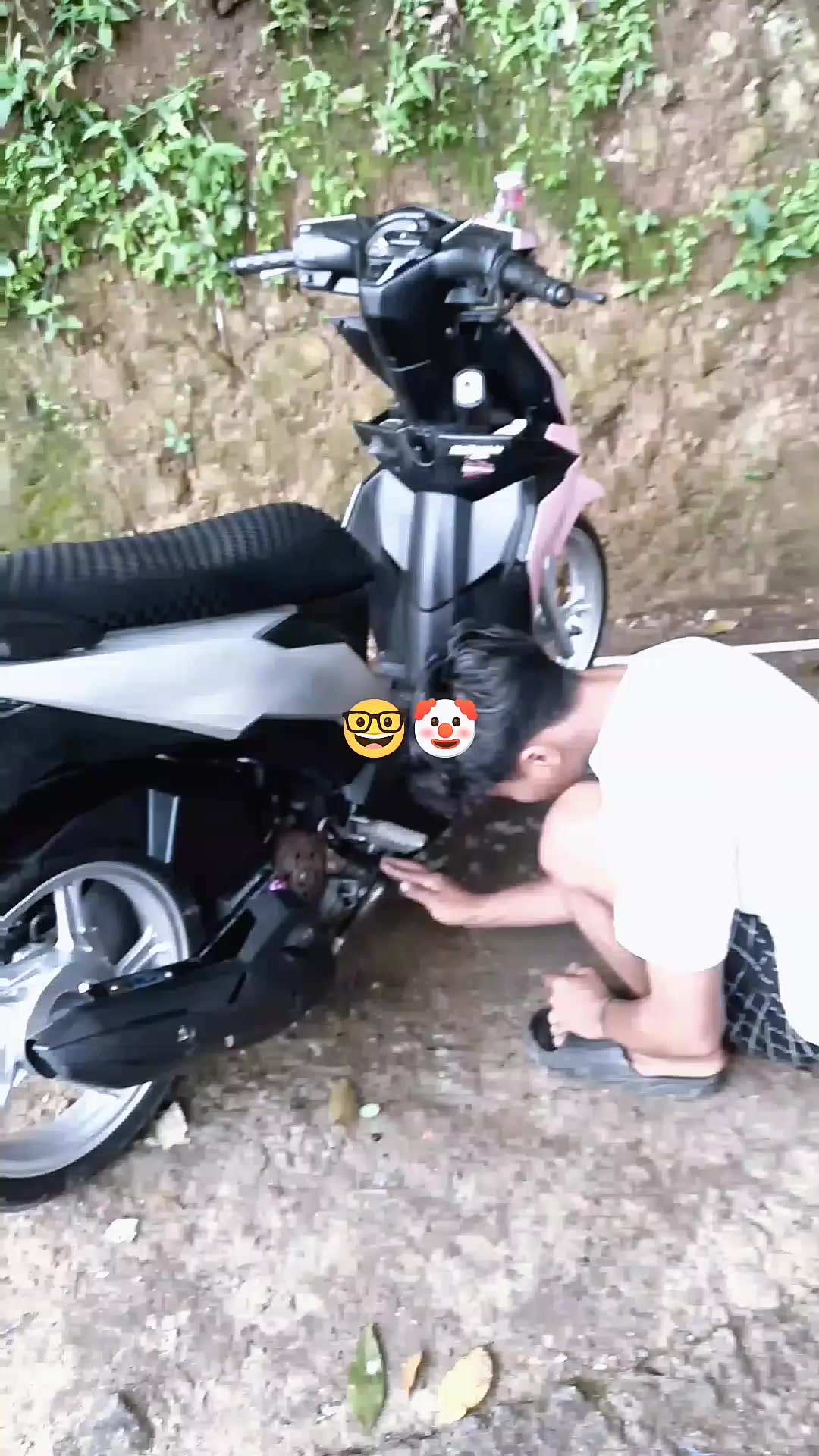 @𝘼𝙢𝙚𝙠 𝙍𝙤𝙧𝙧