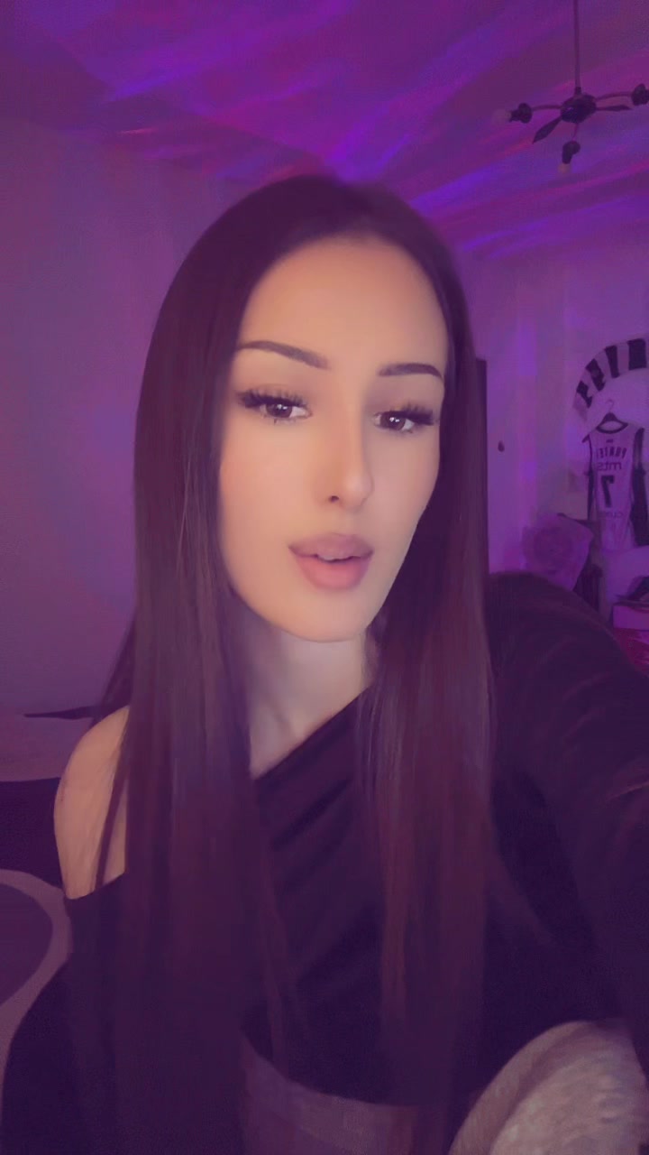 @👑