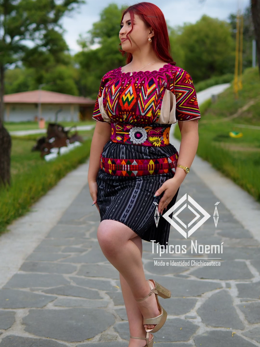 @Típicos Noemí