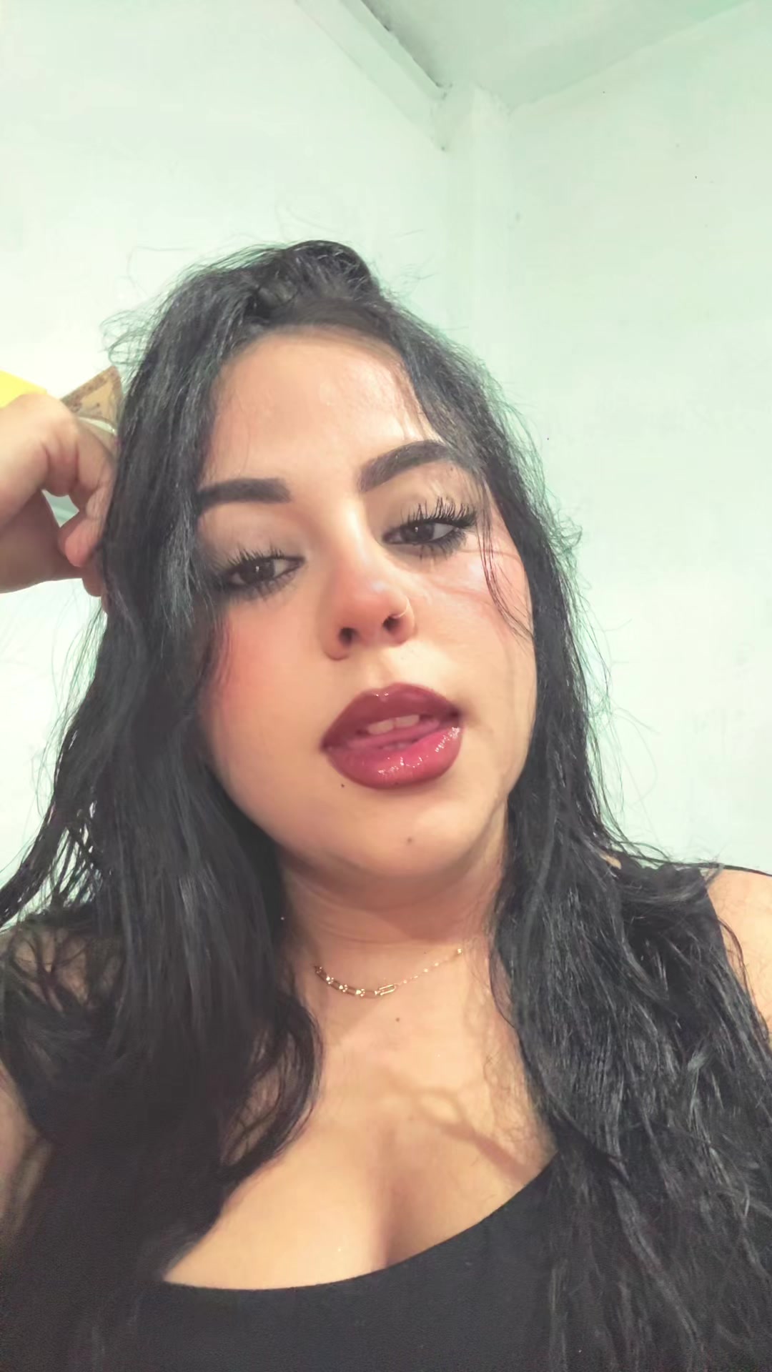 @<3