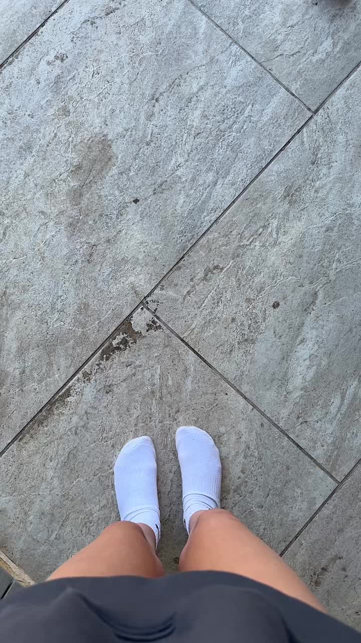 @g