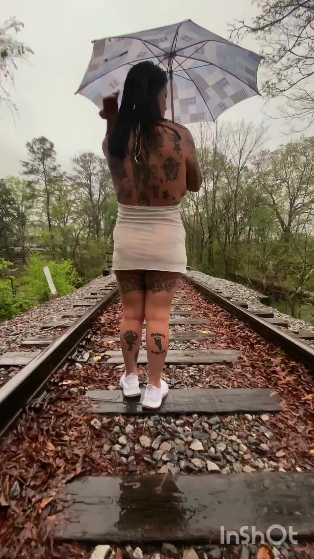 @April Foxx