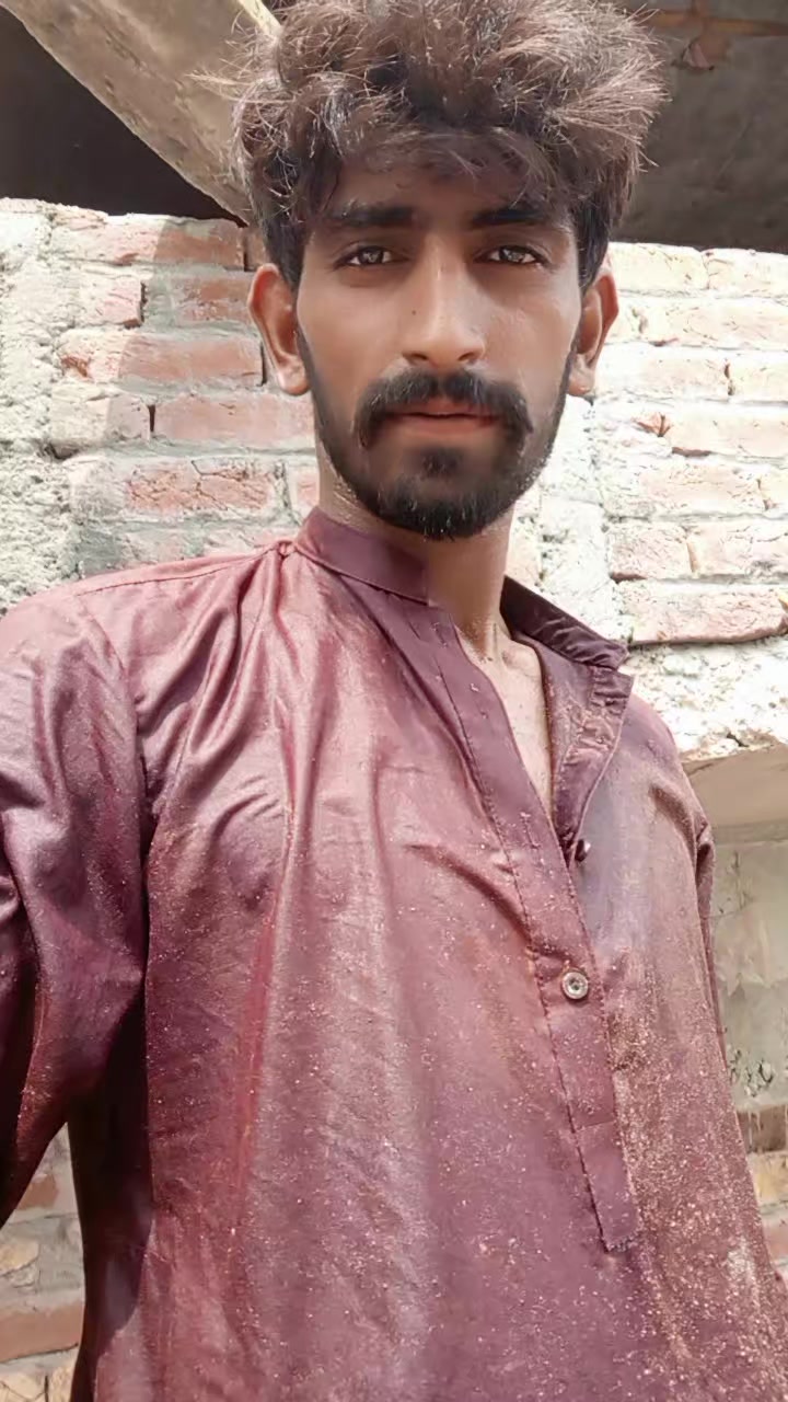 @سچے پیار دے کوئی قدر نہیں۔💔💔