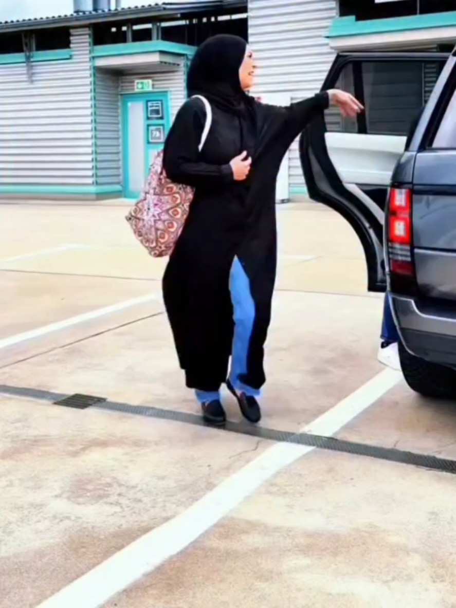 @๐๐๐๐~๐๐