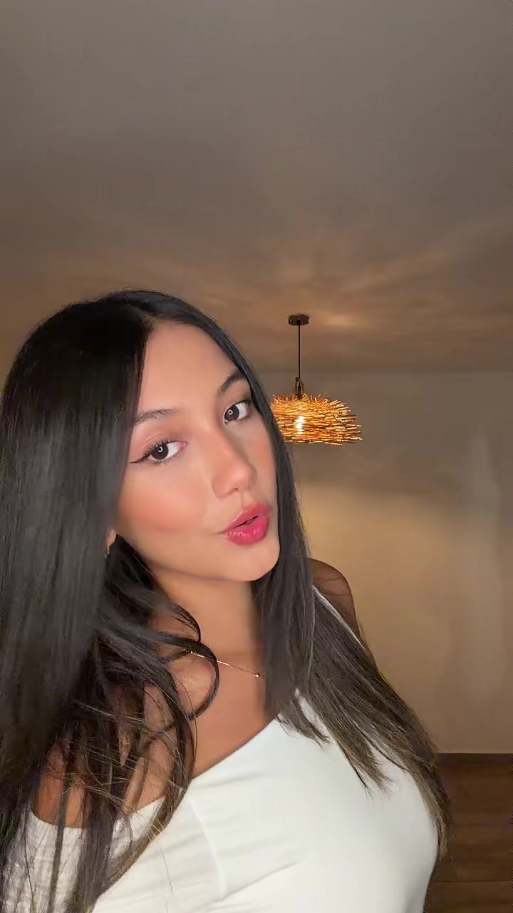 @adrianachavezz1
