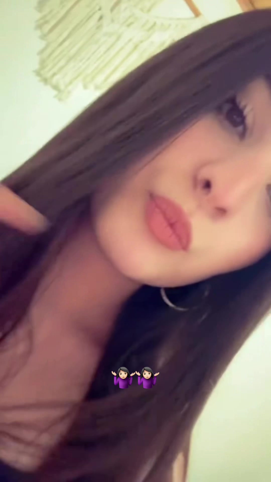 @EK.