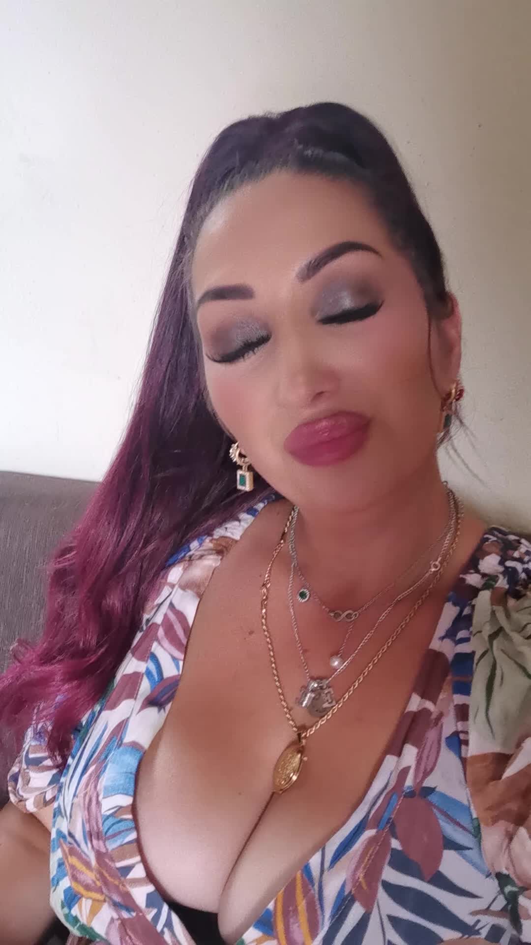 @Amira majka 9 djece