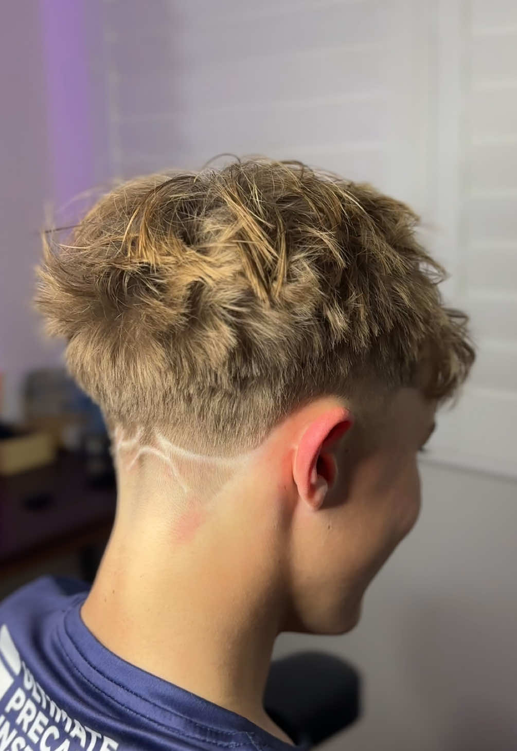 @OLI BARBER