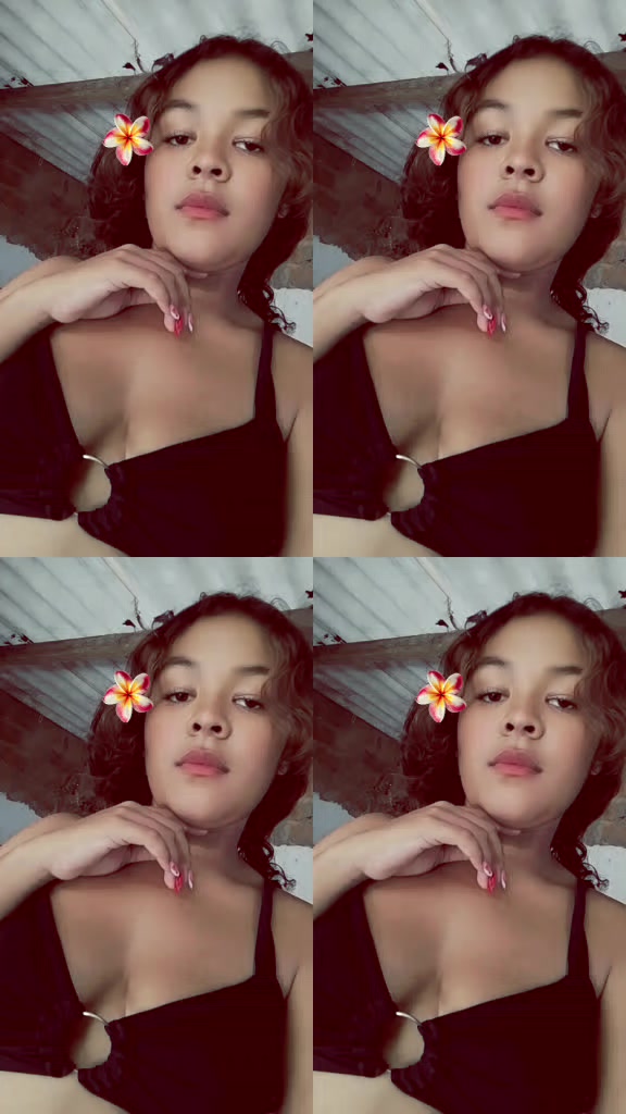 @Sofia 💋💜