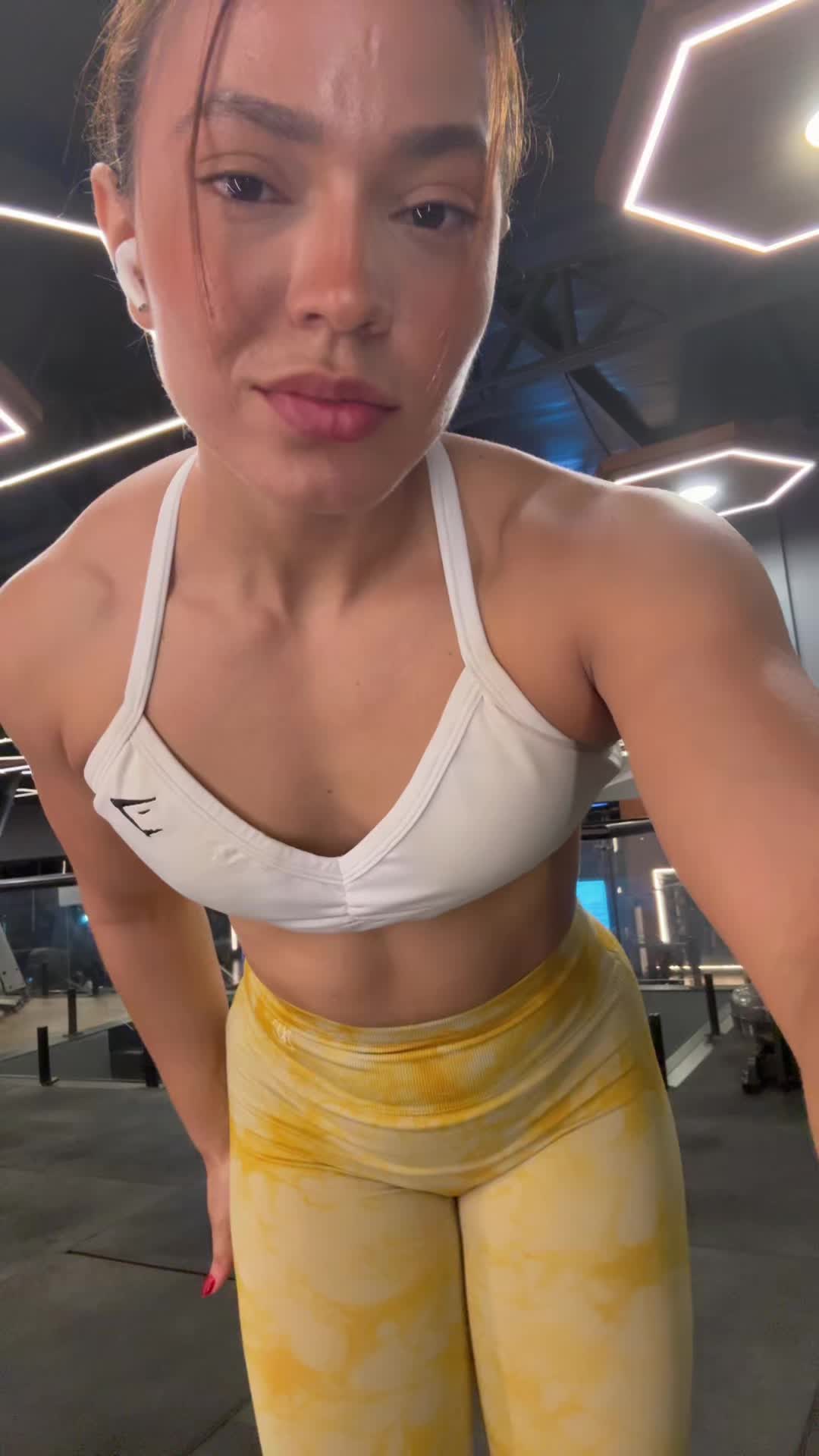 @Mônicalira