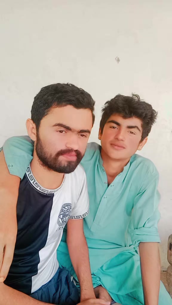 @Gulfamkhan557