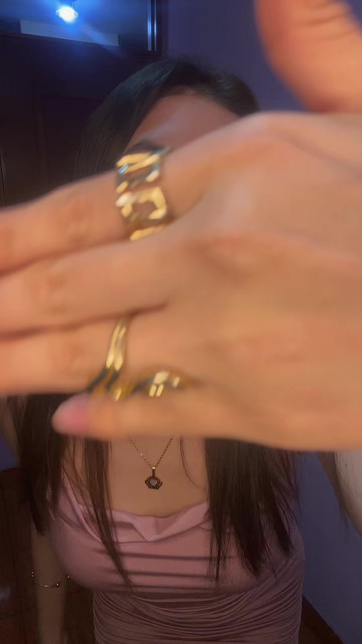 @Camila Villantoy