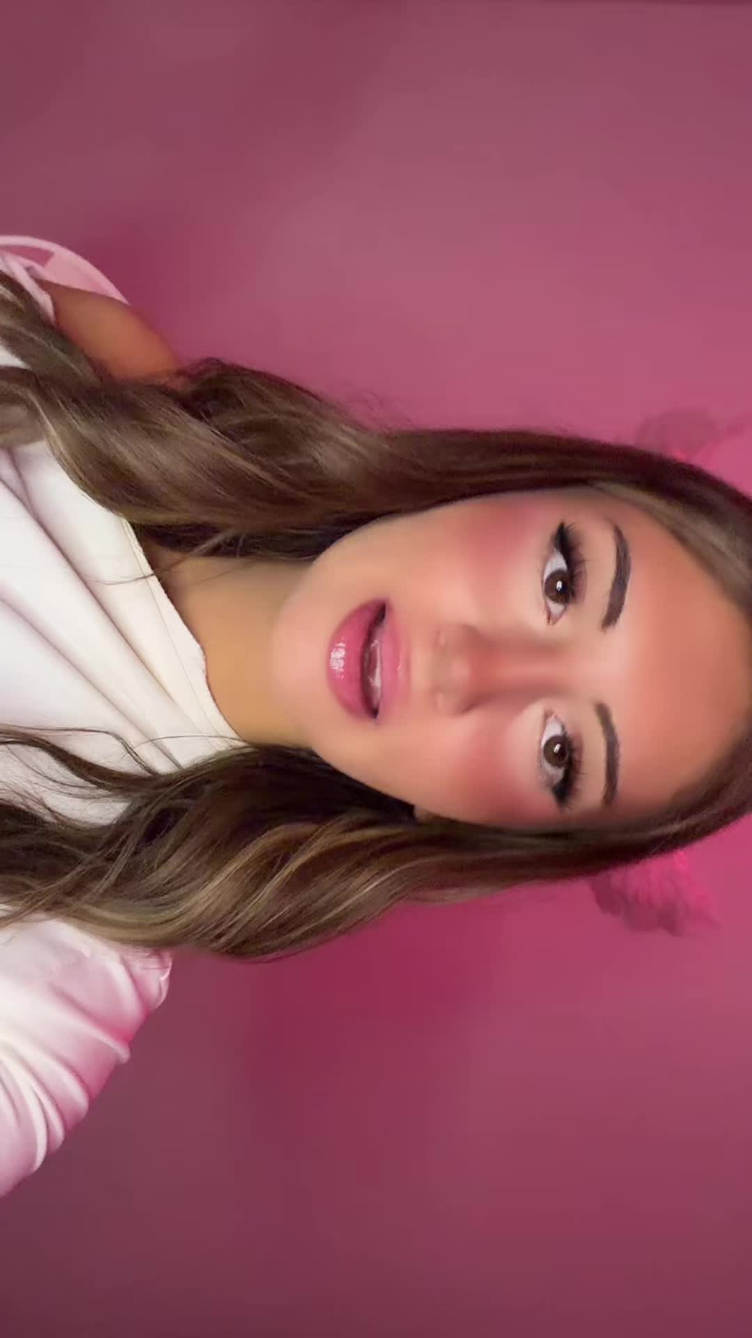 @°˖✧𝐂𝐄𝐋𝐈𝐍𝐀 ✧˖°🪽 ᴷᴰᴴ
